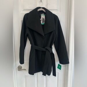 Tahari Women's Black Trench Coat with Belt